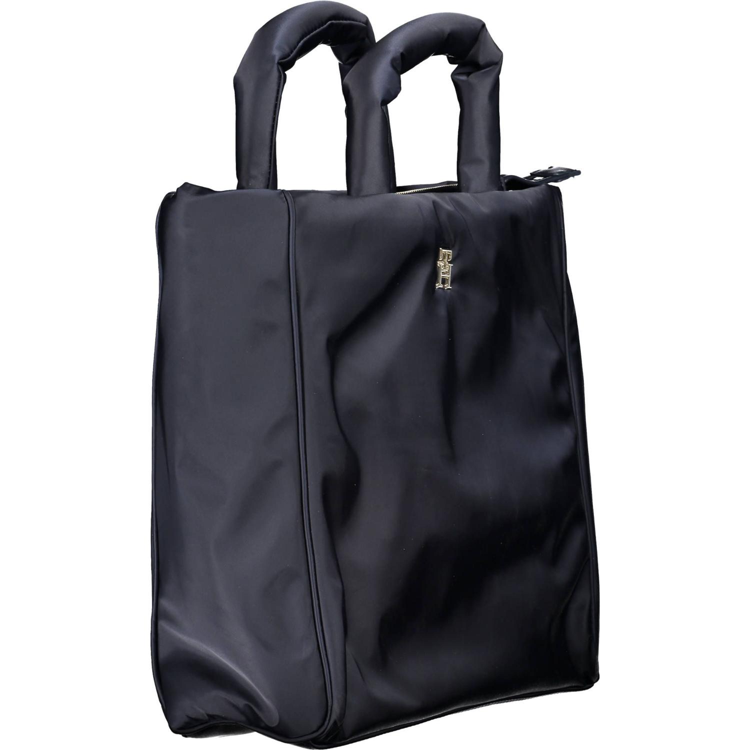 Front view with bag zipped and handles upright.