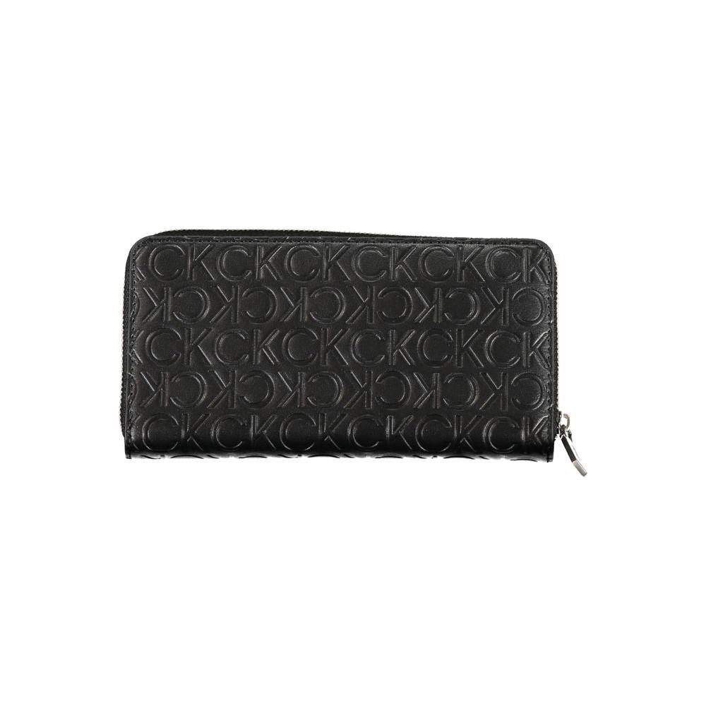 Calvin Klein Elegant Five-Compartment Designer Wallet Calvin Klein